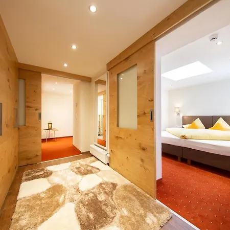 Haus Stefanie Πανσιόν Ζόλντεν