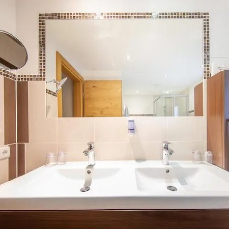 Haus Stefanie Гостевой дом Зёльден